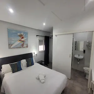 *** Affittacamere Ayz Frailes - Auto Check-in (adults Only) Spagna